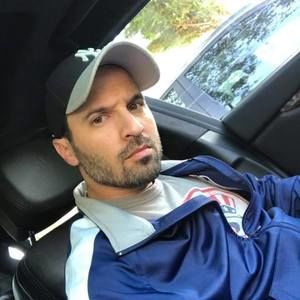 Meet your Posher, Kostas